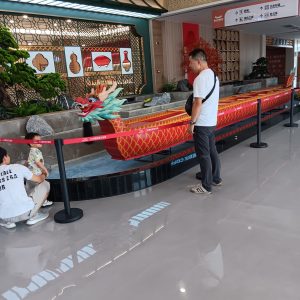 noch vom Drachenfest - ein Drachenboot