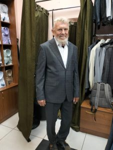 der Hochzeitsanzug musste sein meinte Natascha